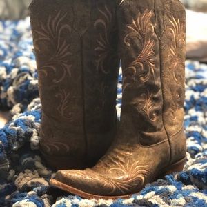 Great pair of boots!